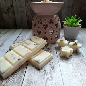 Lavender highly scented soy wax melts Botanical melts Vegan Eco-Friendly Cruelty free Plastic free packaging Highly fragranced image 1