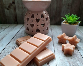 Halfeti highly scented soy wax melts | Vegan | Eco-Friendly | Cruelty free | Plastic free packaging | Highly fragranced | Eco soy wax