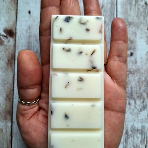 Lavender highly scented soy wax melts Botanical melts Vegan Eco-Friendly Cruelty free Plastic free packaging Highly fragranced image 5