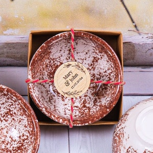 Brautduschschüssel Bevorzugungen für Gäste in loser Schüttung, rustikale Hochzeitsbevorzugungen, Schüttgutdosen, türkisches Cini, personalisierte Massengeschenke, Boho Bevorzugung