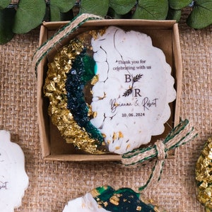Epoxy Resin Magnet Wedding Favors, Wedding Favors for Guests in Bulk, Bridal Shower Favors, Birthday Magnet Favor, Shower Favors, Graduation