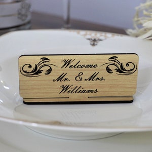 Marque-places en bois, Couverts de table pour mariage, Marque-places en bois, Noms personnalisés, Cadeaux de mariage, Nom de table, Sièges de table de mariage rustique