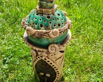 Céramique magique de jardin de maison d’elfe faite à la main en argile céramique unique