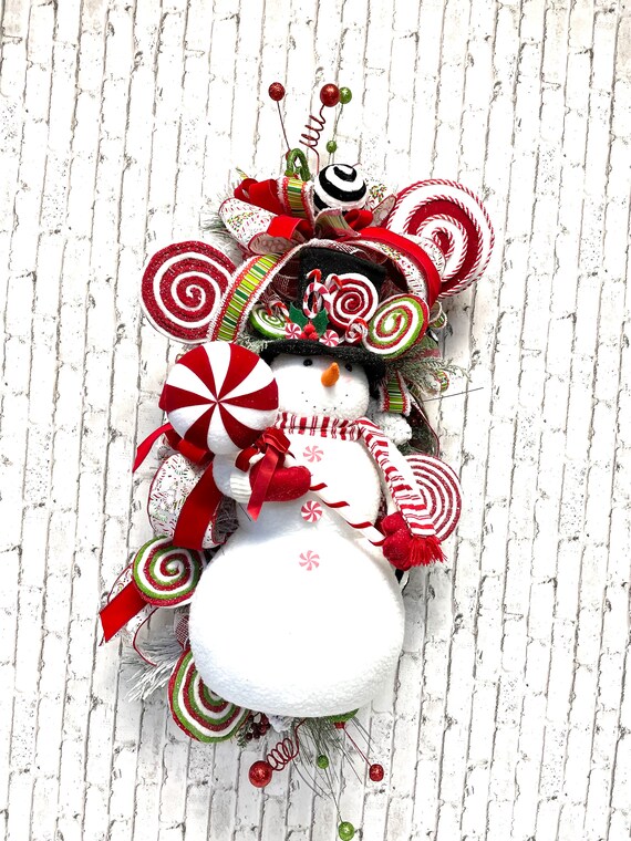 Whimsical Snowman Christmas Swag, Lollipops, Pine Cones