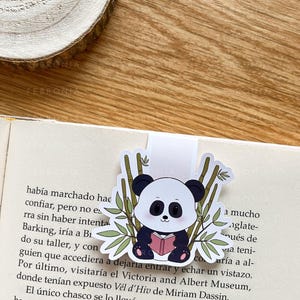Panda Reader Magnetic Bookmark