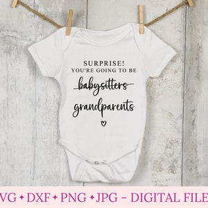 Sorpresa, van a ser niñeras abuelos archivos svg para cricut, anuncio de embarazo, Próximamente svg, regalo de revelación de embarazo