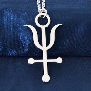 forntida alkemisk symbol Antimonhänge halsband diameter höjd 40 mm