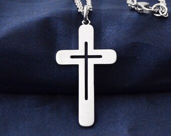 Kreuzsymbol mit ausgeschnittenem Innenkreuz aus Edelstahl