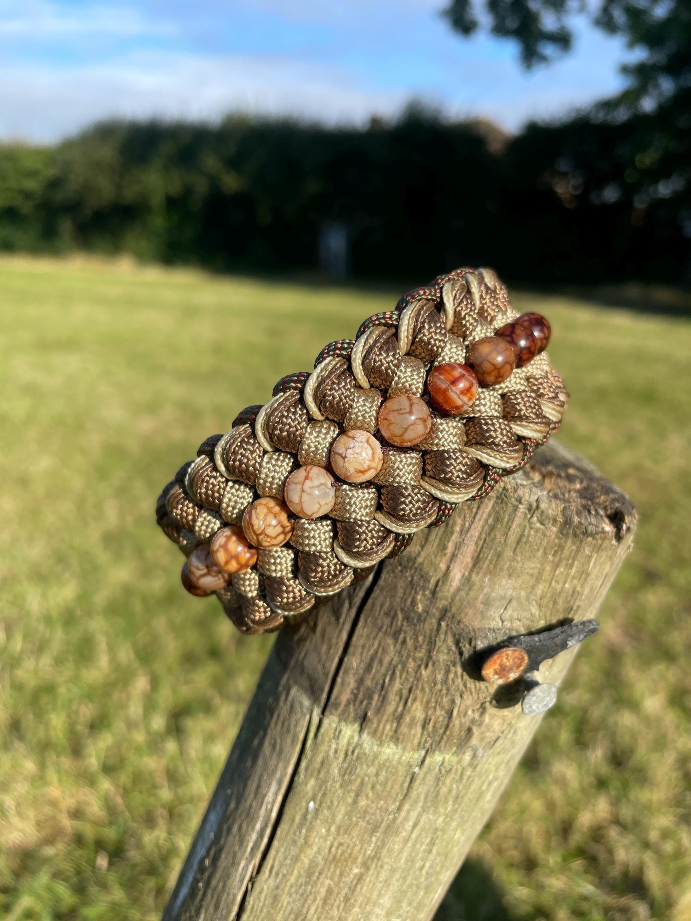 Bracelet Paracorde Avec Tête De Vache En Laiton Et Perles De Jaspe Rouge - Neuf, Waterproof, Fait Main UK