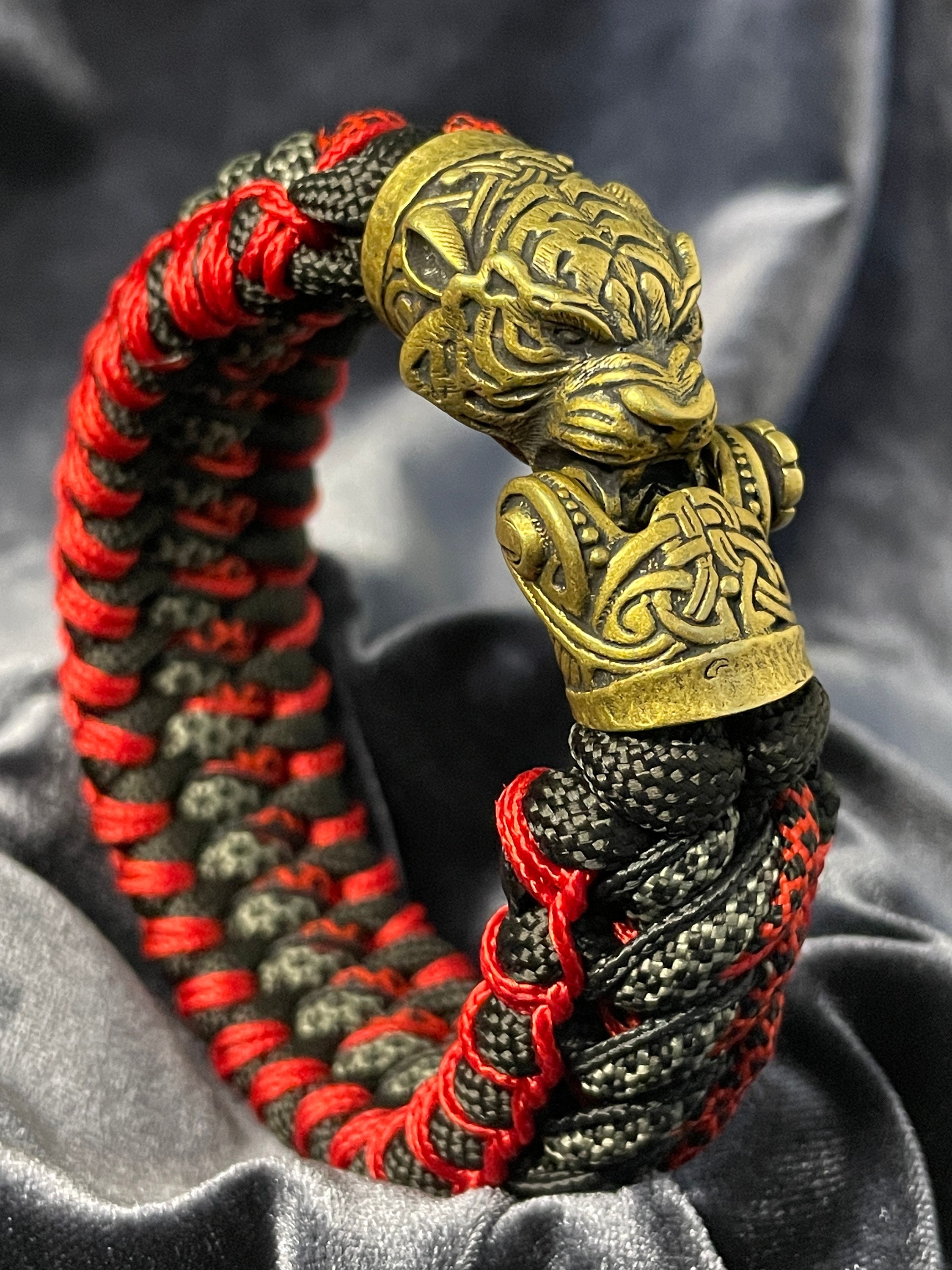 Bear head shackle, custom clasp for paracord bracelet