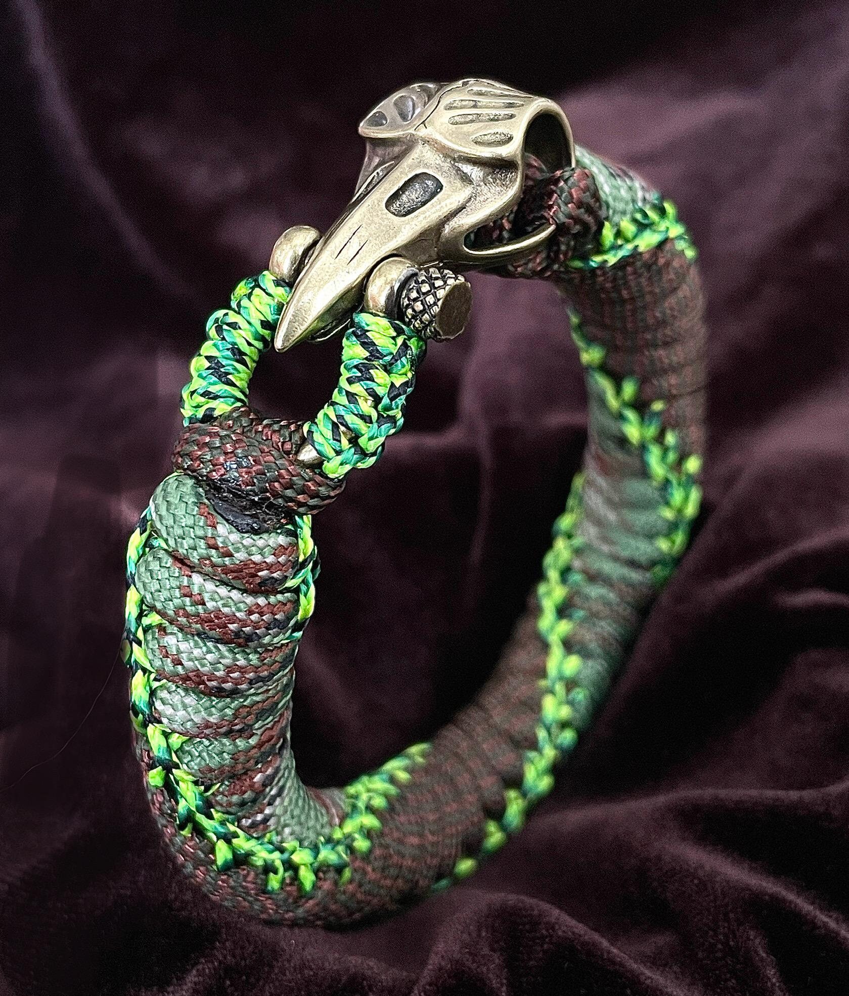 Bracelet mousqueton enfant Avoriaz - Paracorde vert menthe fait main | Monzémaré