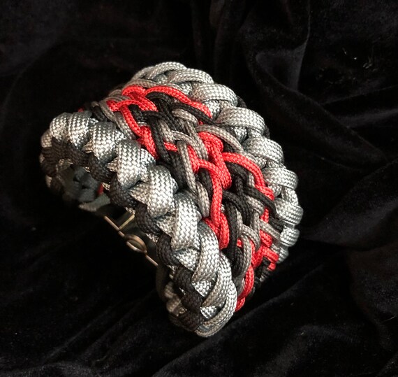 Paracord Bracelet Wide grey/black/red -  Israel