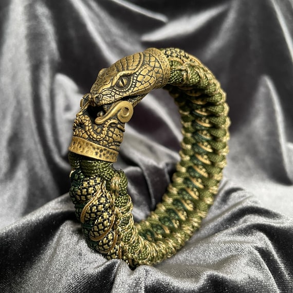 Snake paracord bracelet outlet
