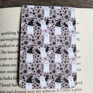 Cute Halloween magnetic bookmark, book lover gift, reading, bookish, spooky bookmark magnet, book accessories, ghost bookmark