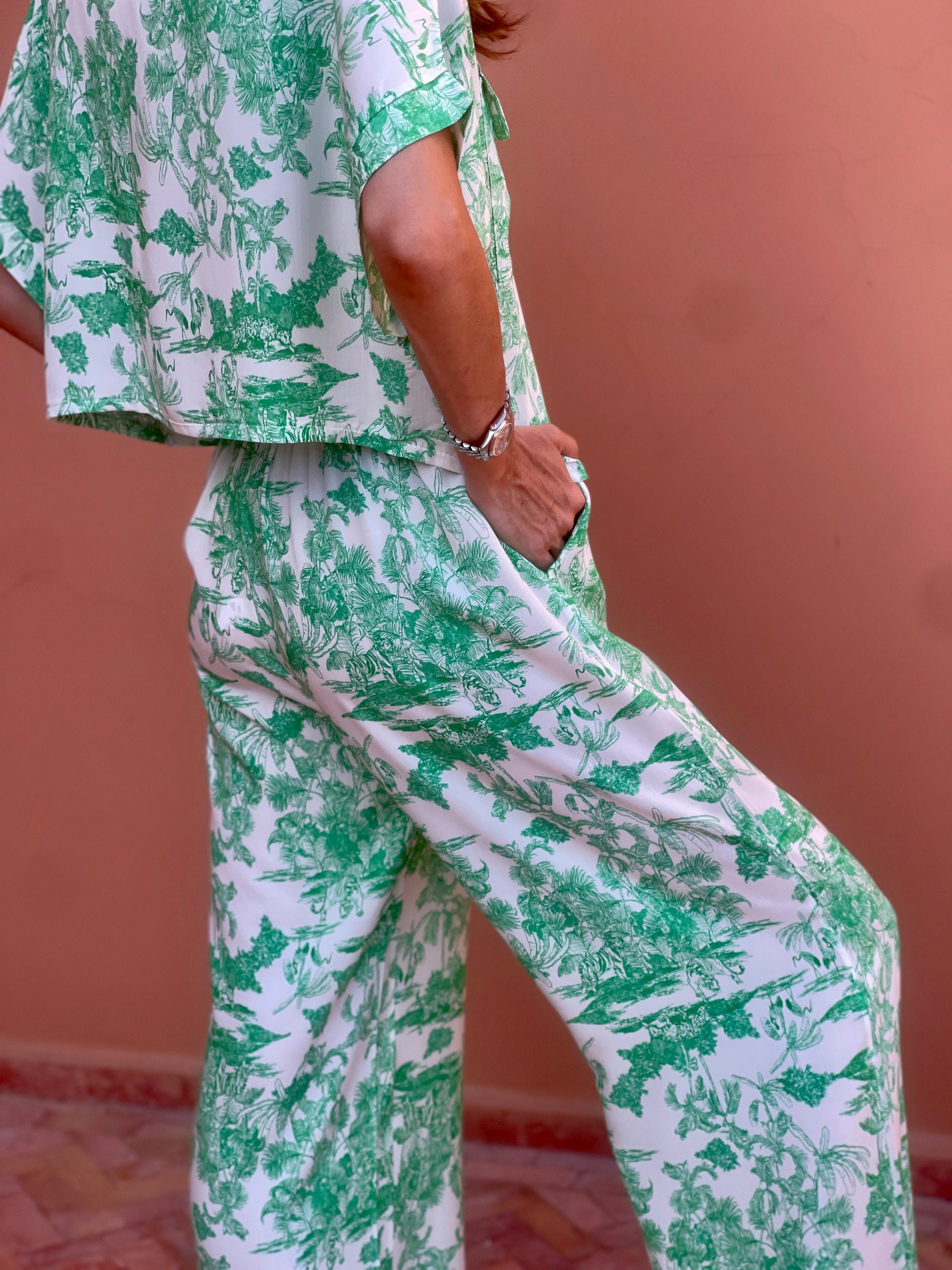 Womens Clothes Patterns for sale 128 ads for used Womens Clothes Patterns