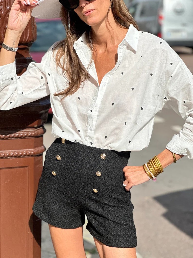 Chemise Femme Manches Longues , Chemisier Blanc, Haut Style Parisienne, Vêtement Femme Chic, chemise avec petits cœurs noir, image 6