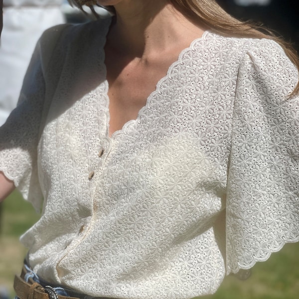 Blouse Femme Col Dentelle, Top à Broderie, Haut Style Parisienne, Vêtement Femme Chic & Vintage