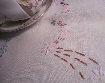 1950s Linen Table Cloth, Luncheon Table Cloth, Embroidered, Springtime Pastels, Handmade