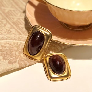 Vintage Les Bernard Signed Vc Statement Runway Cabochon Garnet Amber Clip-on Earrings Gripoix Glass