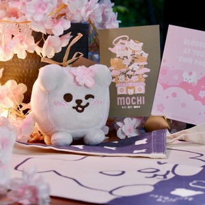 Square Bear's - Lot limité « J'aurais aimé que ce soit le printemps » - Porte-clés, sac à main et impressions d'art / cartes postales en peluche sur le thème de Sakura et Kawaii