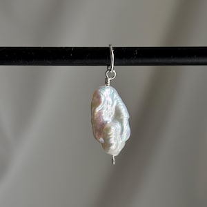 Natural Freshwater Pearl Charm – Irregular Baroque Pearl Pendant in Gold or Silver, Minimalist Charm for Earrings, Necklace or Bracelets