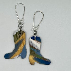 Schöne violette Cowgirl Boot Ohrringe – Western Clay Schmuck – Rodeo bereit Geschenk für Sie