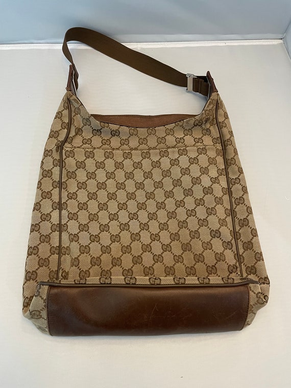 Gucci "Medusa Tote" View 3