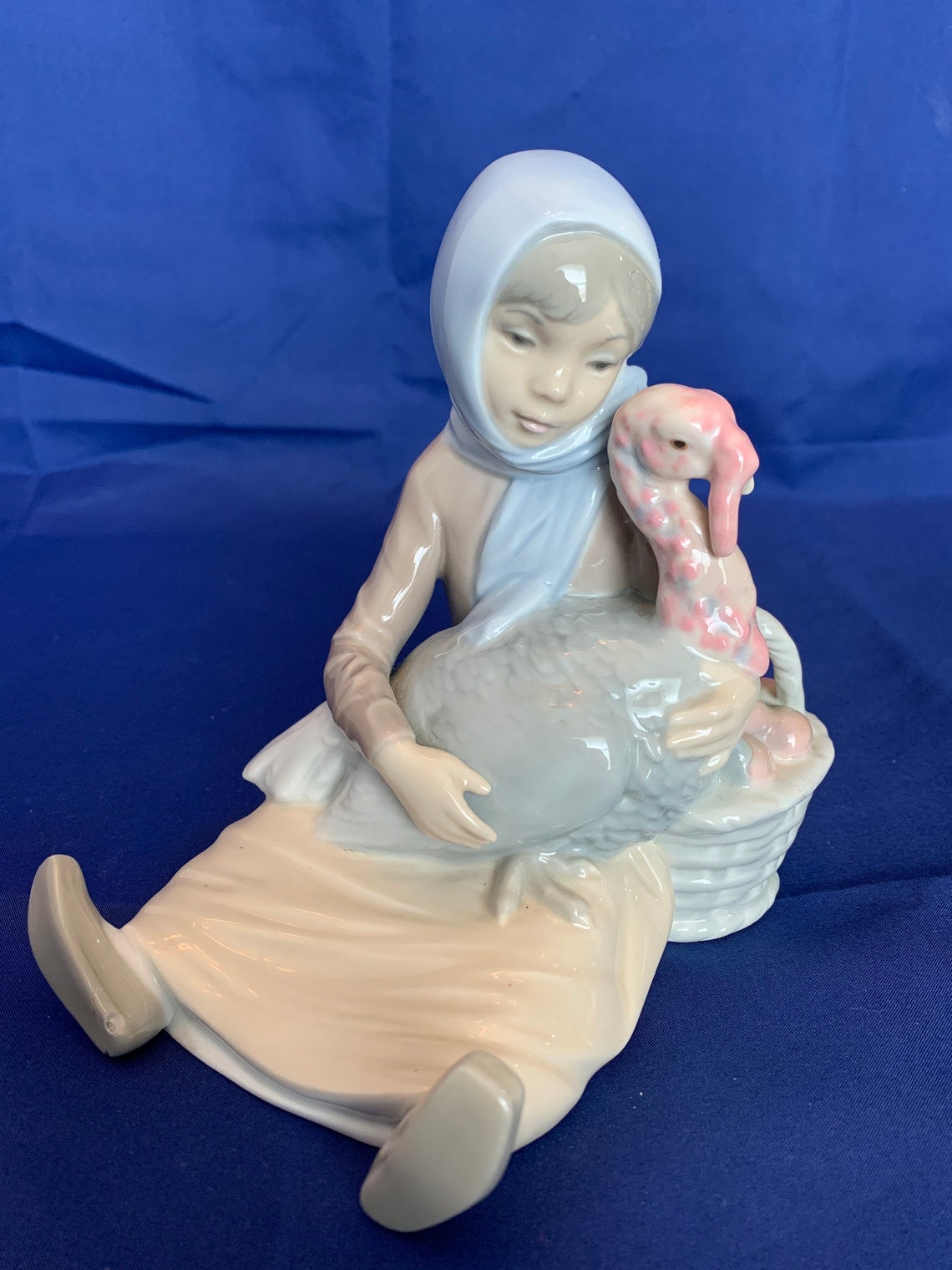 Lladro Girl W Turkey 4569 Etsy