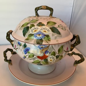 Vista Alegre : Vintage Porcelain Tureen and tray from Portugal