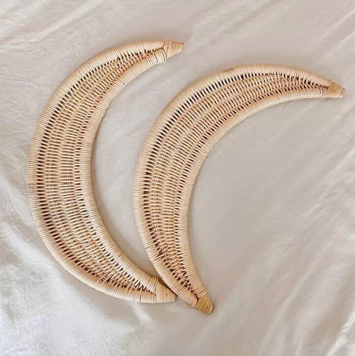Crescent Moon Décor