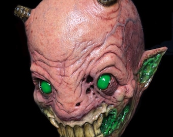The Void Spectre 3/4 Latex Mask