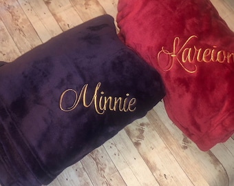 Adult Fleece Throw-Personalized Custom Embroidered Blankets Cursive Font