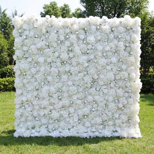 Mur de roses printanières blanches - enroulez le tissu de toile de fond de mariage