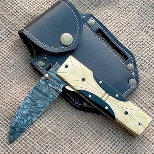 Damascus Pocket Knife, Handmade Camping Knife, Birthday Gift Folding Knife ,Groomsmen Gift, Anniversary Wedding Personalized Gift for Men