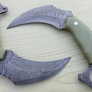 Pair of karambit knife with leather sheath