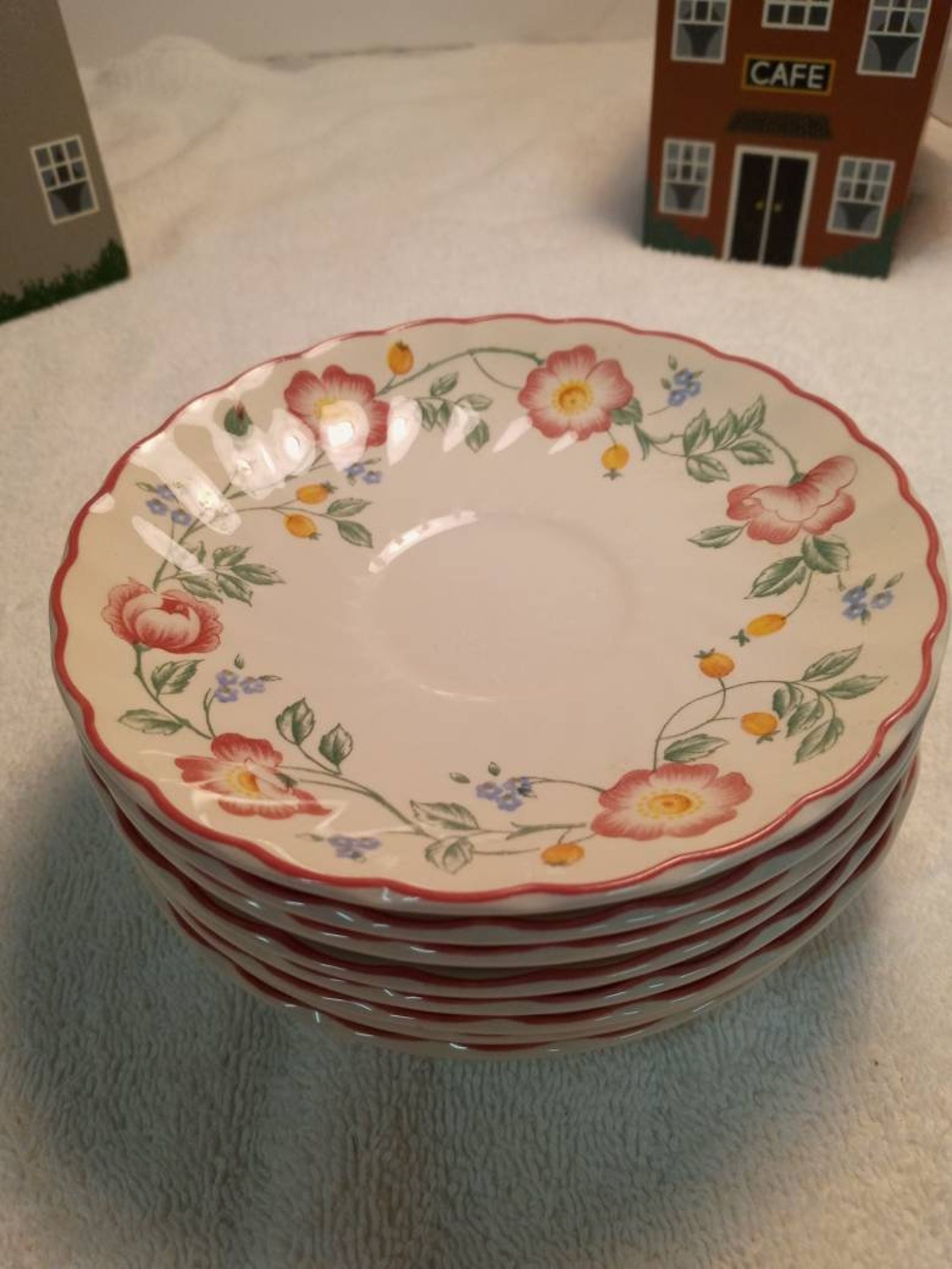 Churchill Fine china Set of 8 saucers. From England. Etsy