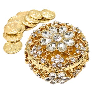 Arras de Boda Set, Wedding Unity Coins, Round Shaped Flower Box with Decorative Rhinestone Crystals, Gold