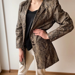 Begedor Italia Genuine Leather Woman Jacket, 80s Vintage Blazer snake pattern, Rare Jacket EU 40 snake skin vintage leather blazer for women image 2