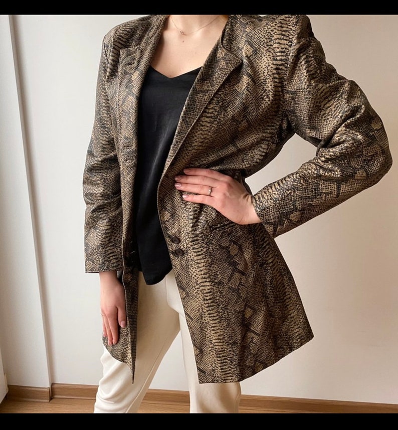 Begedor Italia Genuine Leather Woman Jacket, 80s Vintage Blazer snake pattern, Rare Jacket EU 40 snake skin vintage leather blazer for women image 2