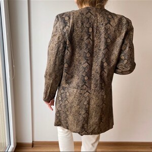 Begedor Italia Genuine Leather Woman Jacket, 80s Vintage Blazer snake pattern, Rare Jacket EU 40 snake skin vintage leather blazer for women image 8