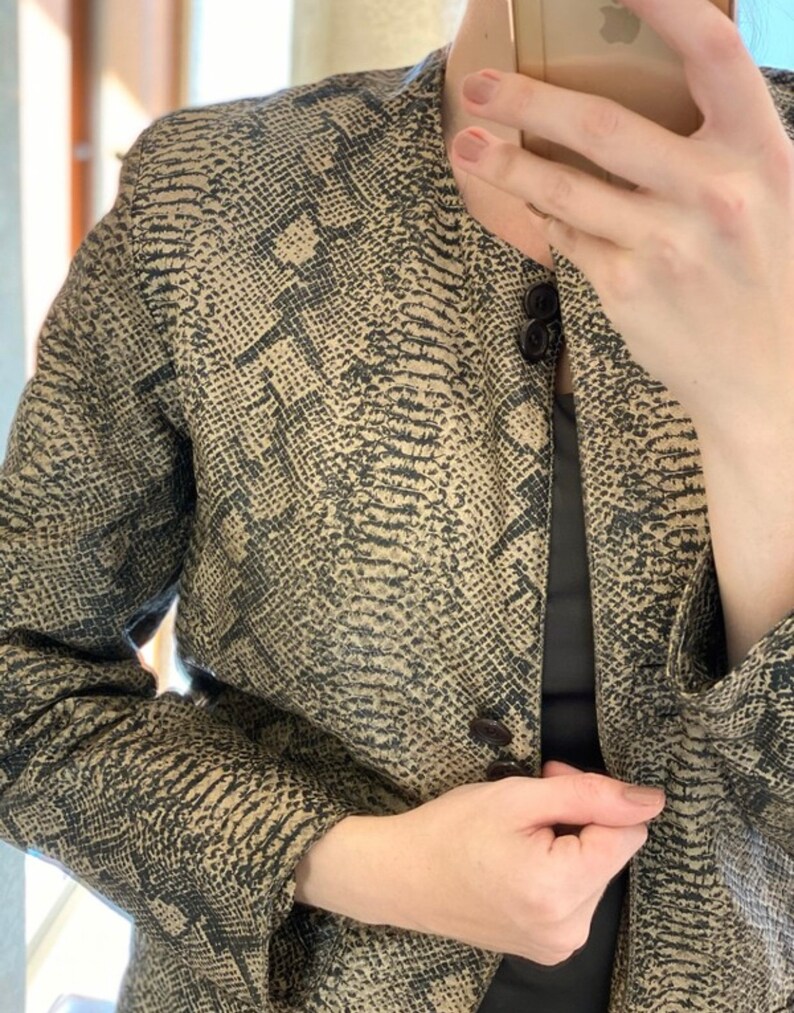 Begedor Italia Genuine Leather Woman Jacket, 80s Vintage Blazer snake pattern, Rare Jacket EU 40 snake skin vintage leather blazer for women image 5