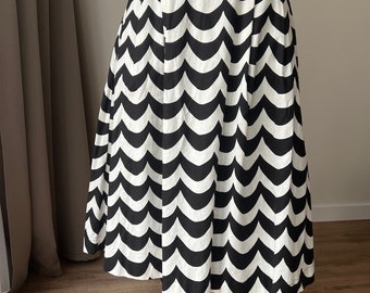 Vintage Marimekko maxi skirt black and white with wavy pattern M size, Retro 2000s 00s womans skirt, Vintage clothing