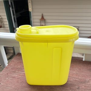 Vintage Tupperware Store and Pour - Yellow Drink Pitcher Small Beverage Container Plastic Drink Storage