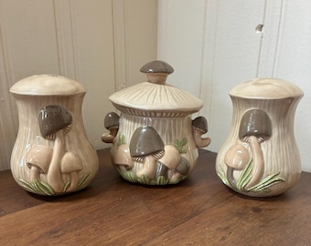 Mushroom Kitchen Set- Arnel's Salt and Pepper Shaker Sugar Bowl Vintage Mushroom Serving Set Vintage Table Top Mushroom 1970s Mushroom Decor