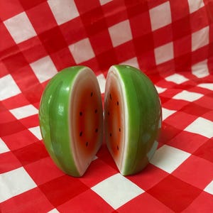 Watermelon Salt and Pepper Shakers - Shaker Set Summer Picnic Cute Melon Salt and Pepper Set Country Kitchen Farmhouse Decor
