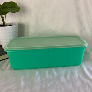 Tupperware Classic Vintage Super CRISP IT Lettuce Cabbage Saver NEW Grape  Purple,  price tracker / tracking,  price history charts,   price watches,  price drop alerts