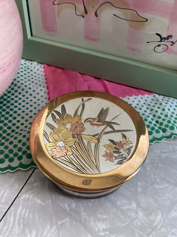 Art of Chokin Hummingbird Round Black Porcelain Trinket Box  HUMMINGBIRD Round Trinket Box Black Porcelain 24k Gold The Art of Chokin Vintage main image 1