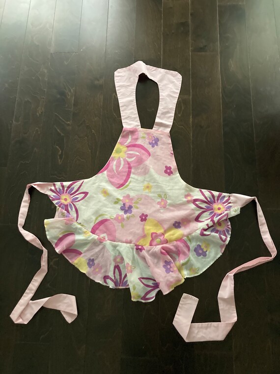 Pink Floral Kitchen Apron - Vintage 2000's Y2K Millennial Pink Floral Frilly Kitchen Cooking Chef Cook Baking Baker Handmade Apron