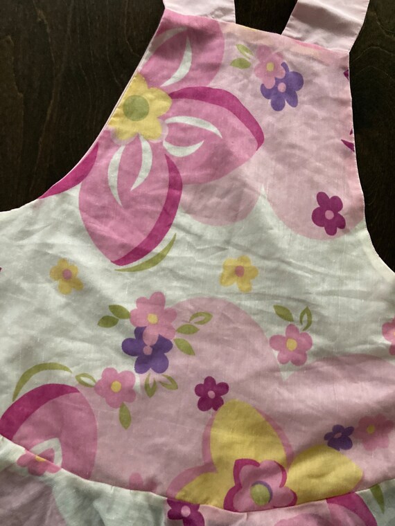 Pink Floral Kitchen Apron - Vintage 2000's Y2K Millennial Pink Floral Frilly Kitchen Cooking Chef Cook Baking Baker Handmade Apron View 4