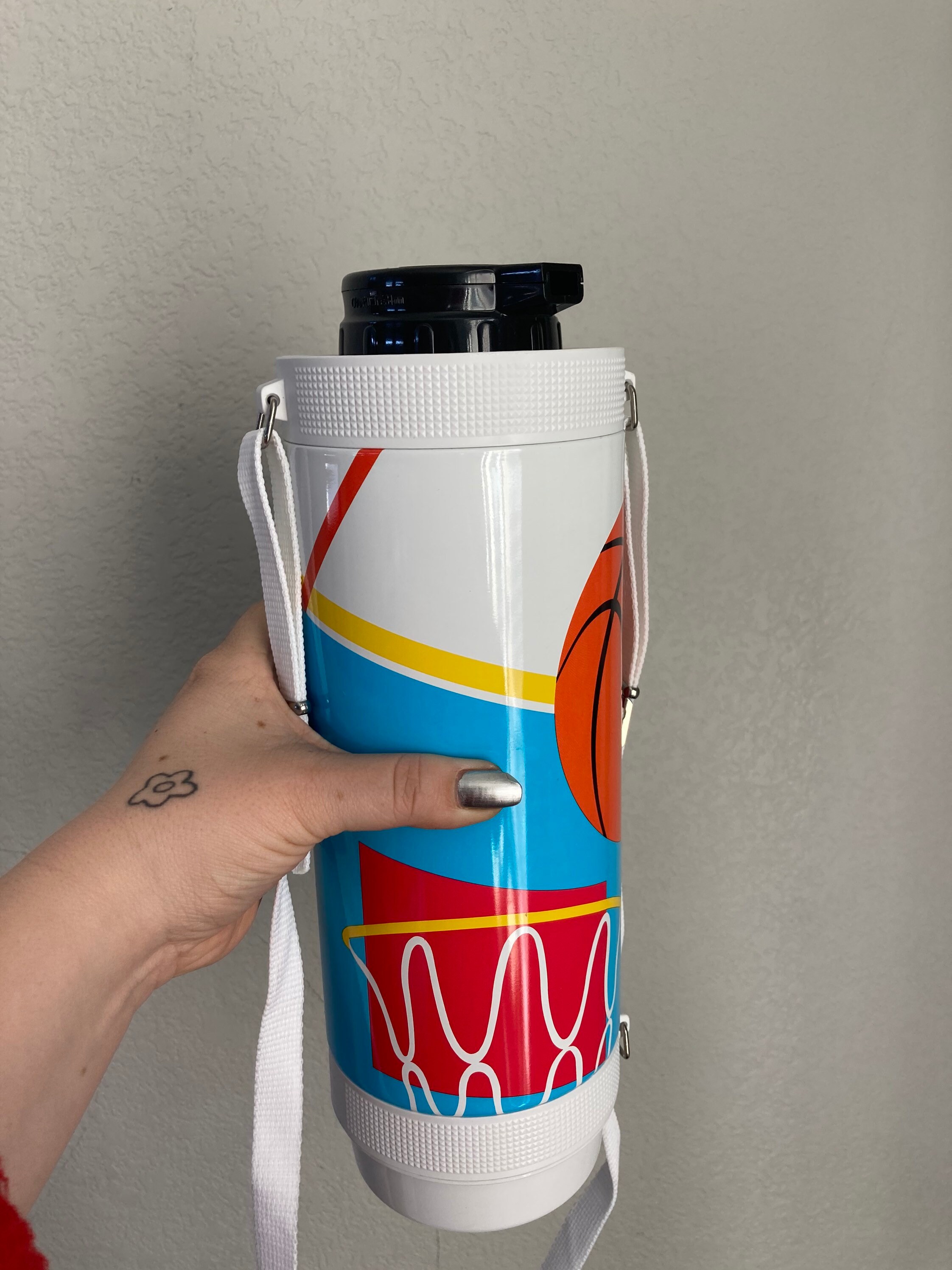 Thermos With Pump & Carrying Strap Tiger Studio Nova Sport Pac